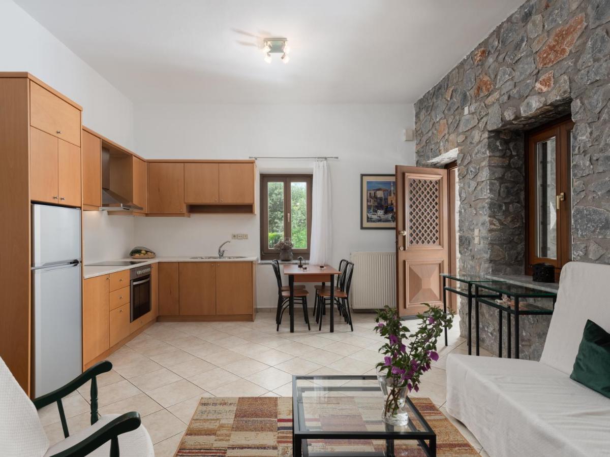 Aura Traditional Apartment Prinés المظهر الخارجي الصورة