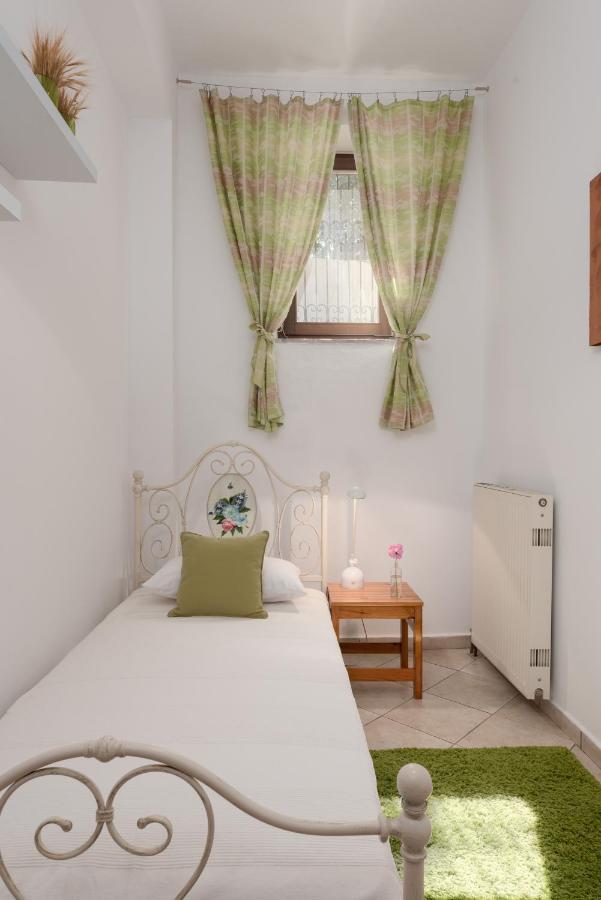 Aura Traditional Apartment Prinés المظهر الخارجي الصورة